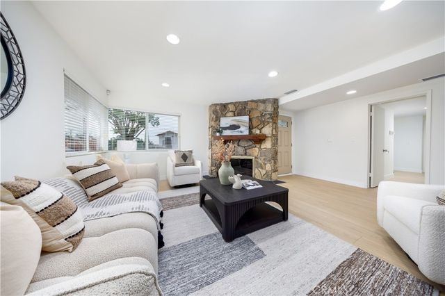 237 W Loma Alta, Altadena, CA 91001