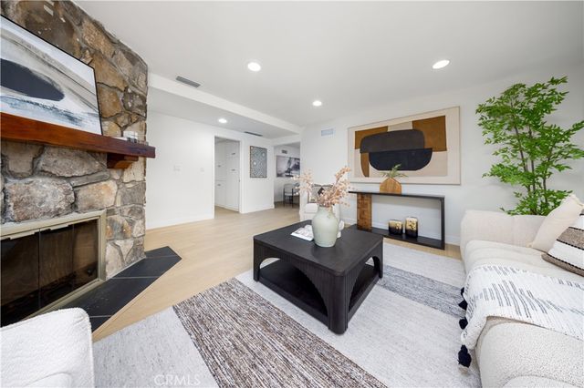 237 W Loma Alta, Altadena, CA 91001