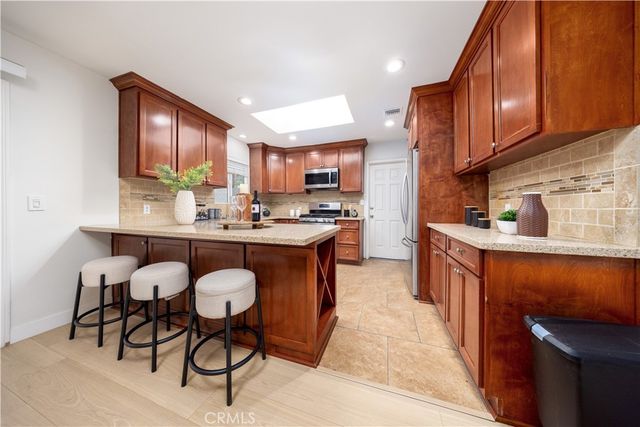 237 W Loma Alta, Altadena, CA 91001