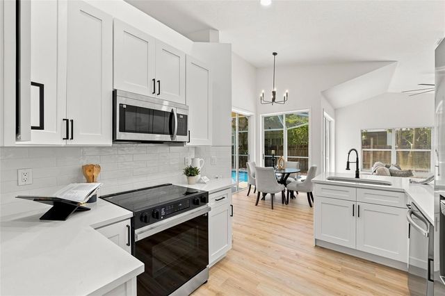 1887 WOOD BEND STREET, Tarpon Springs, FL 34689