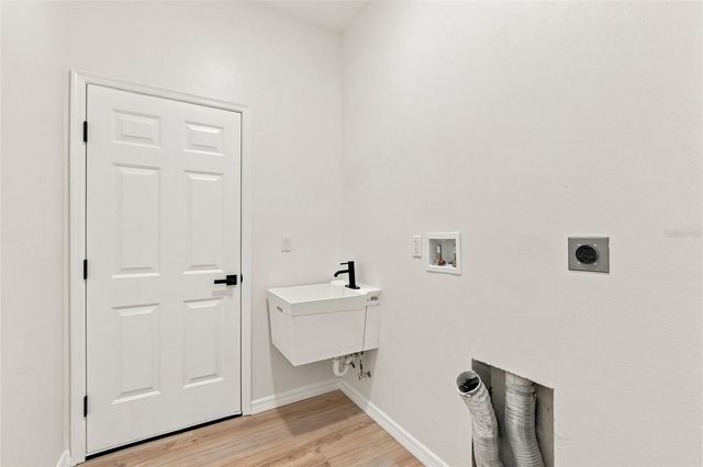 1887 WOOD BEND STREET, Tarpon Springs, FL 34689