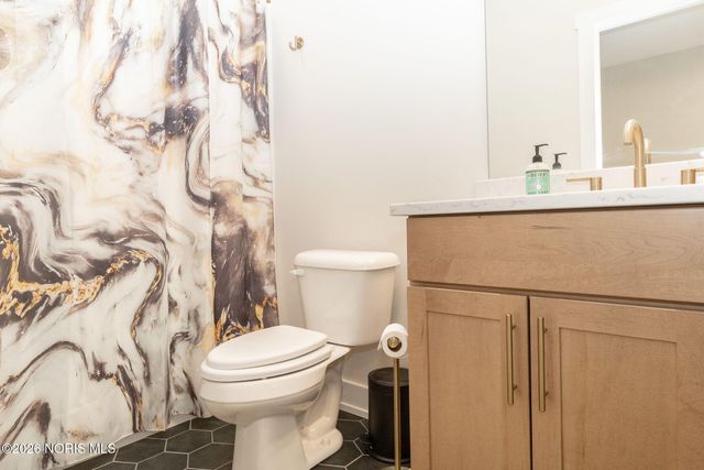 3302 Chapel Creek Drive, Perrysburg, OH 43551