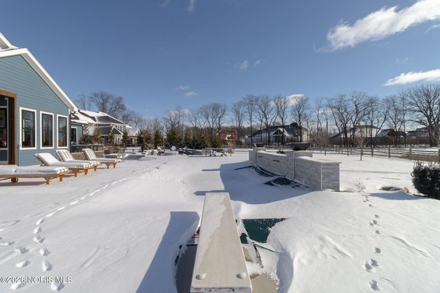 3302 Chapel Creek Drive, Perrysburg, OH 43551