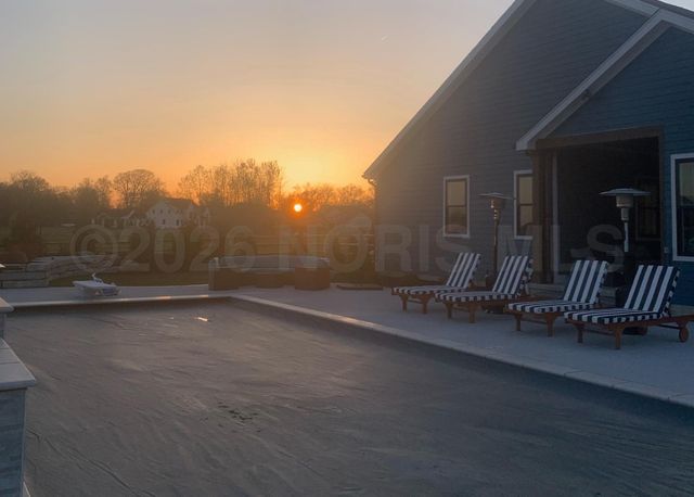 3302 Chapel Creek Drive, Perrysburg, OH 43551