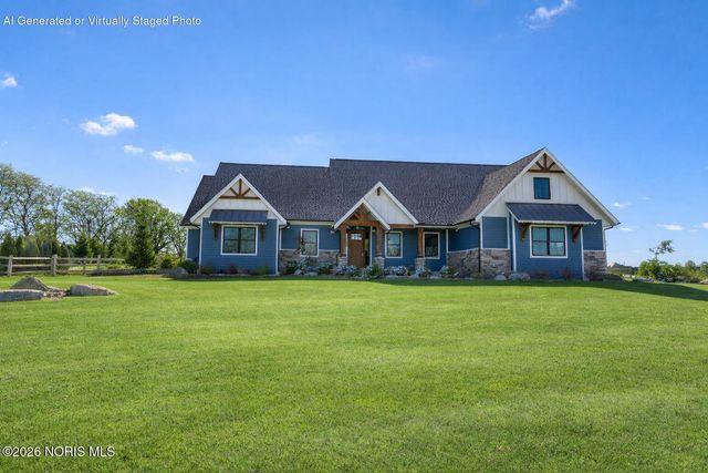 3302 Chapel Creek Drive, Perrysburg, OH 43551