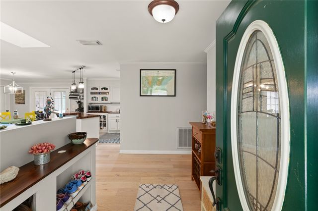 105 Ledbetter Ave, St Simons Island, GA 31522