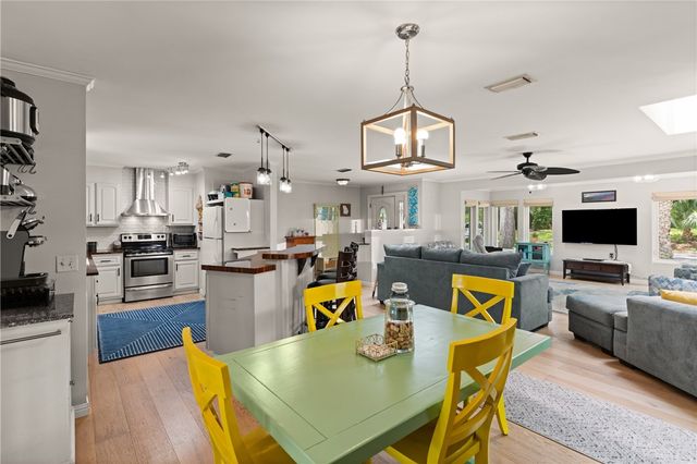 105 Ledbetter Ave, St Simons Island, GA 31522