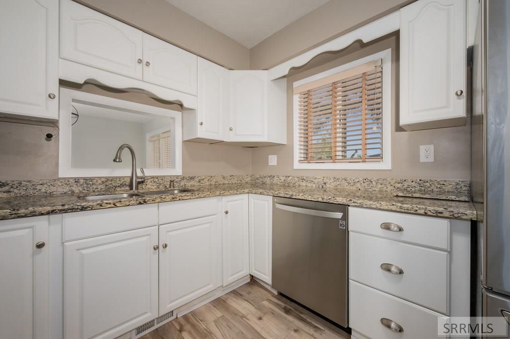 Image 13 of property listing at 12000 S Sunrise Circle, Idaho Falls, ID 83404