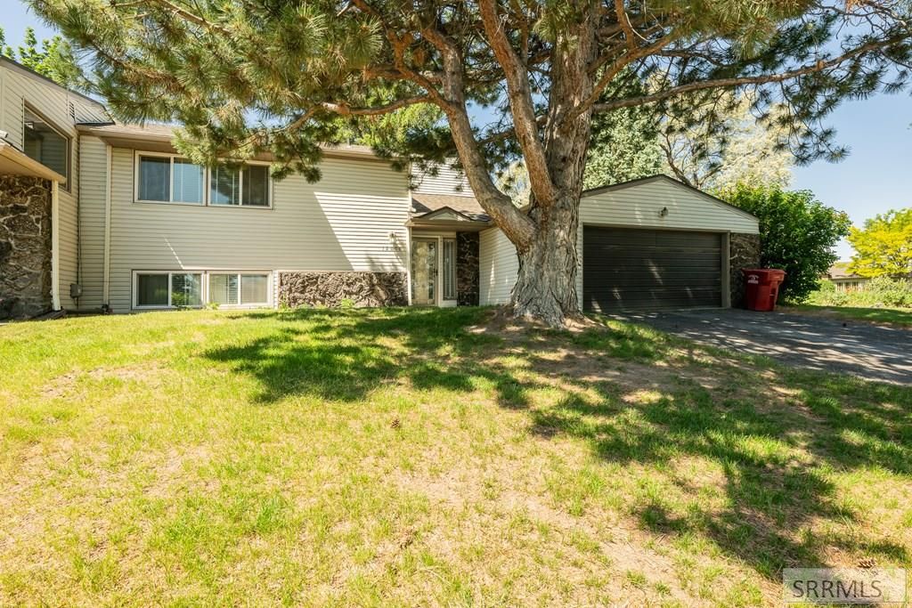 Image 43 of property listing at 12000 S Sunrise Circle, Idaho Falls, ID 83404