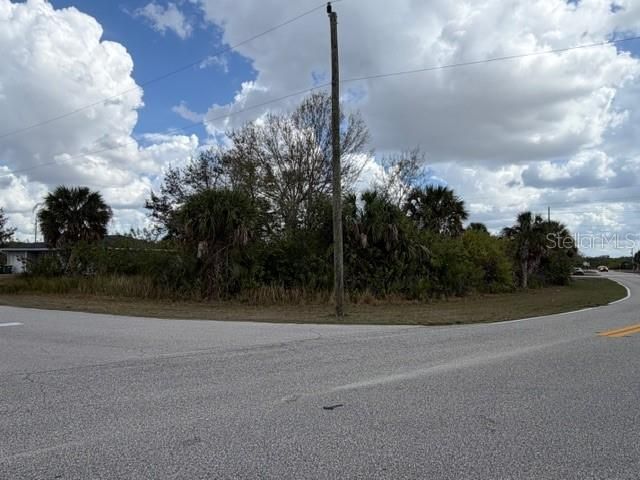 490 THERESA BOULEVARD, Port Charlotte, FL 33954