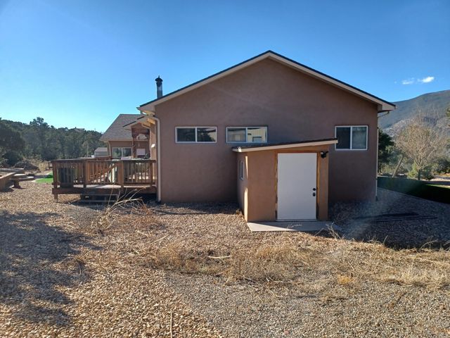 12 Calle Conejo Road, Tijeras, NM 87059