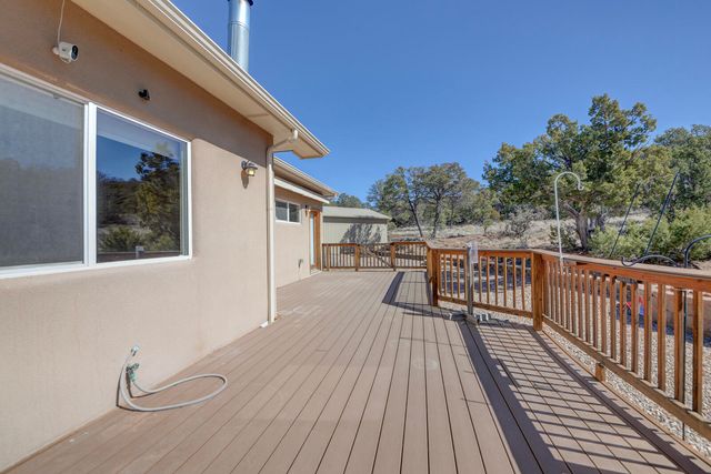 12 Calle Conejo Road, Tijeras, NM 87059