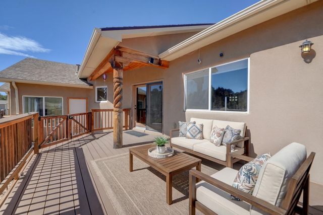 12 Calle Conejo Road, Tijeras, NM 87059