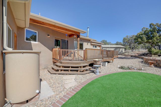 12 Calle Conejo Road, Tijeras, NM 87059