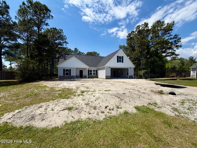 504 Saratoga Road, Sneads Ferry, NC 28460