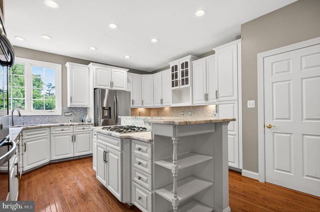 11700 TALLEY CT, Oakton, VA 22124