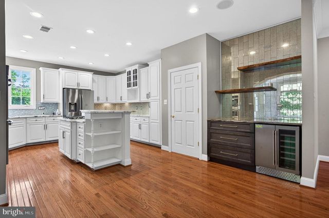 11700 TALLEY CT, Oakton, VA 22124