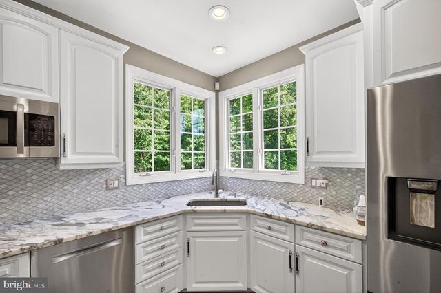 11700 TALLEY CT, Oakton, VA 22124