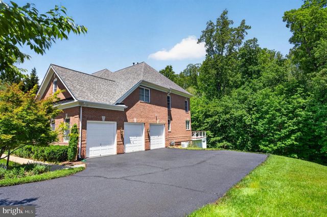 11700 TALLEY CT, Oakton, VA 22124
