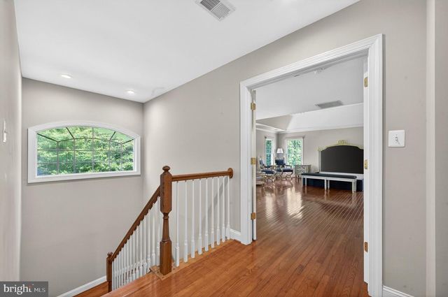 11700 TALLEY CT, Oakton, VA 22124