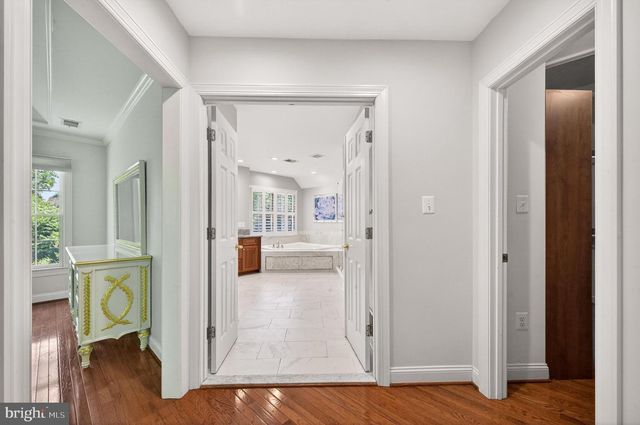 11700 TALLEY CT, Oakton, VA 22124