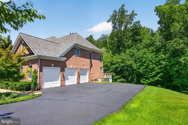 11700 TALLEY CT, Oakton, VA 22124