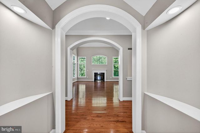 11700 TALLEY CT, Oakton, VA 22124