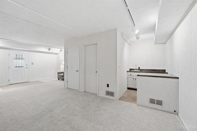 9678 Iris Drive, West Chester, OH 45241