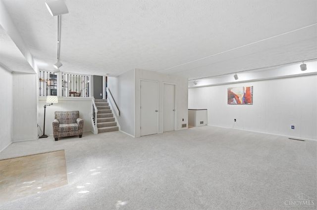 9678 Iris Drive, West Chester, OH 45241