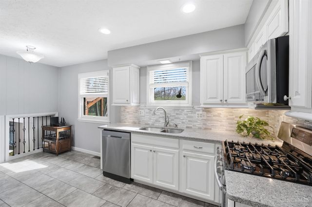 9678 Iris Drive, West Chester, OH 45241