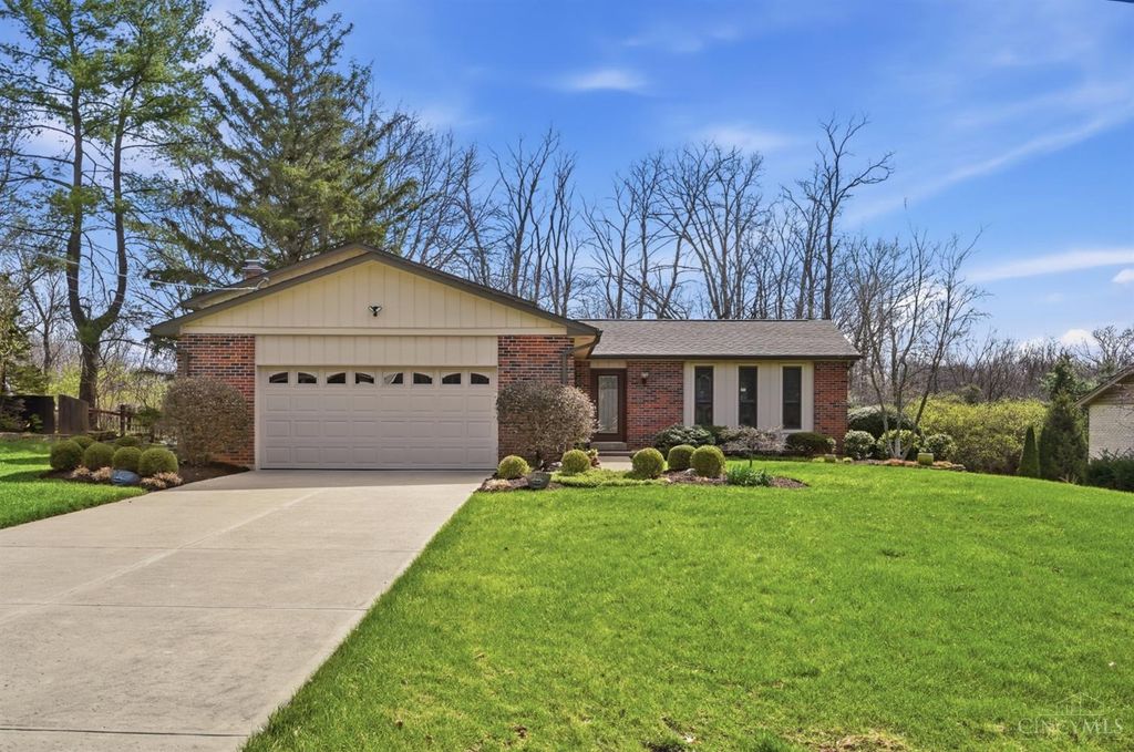 9678 Iris Drive, West Chester, OH 45241