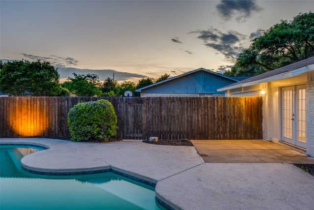 2822 Teakwood Drive, Garland, TX 75044