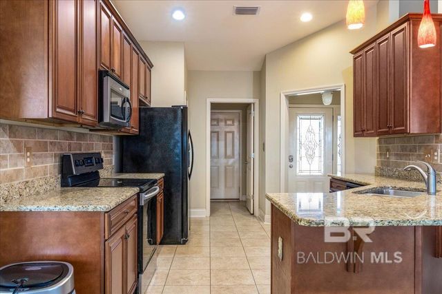 565 Vestige Mews, Foley, AL 36535