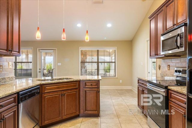 565 Vestige Mews, Foley, AL 36535