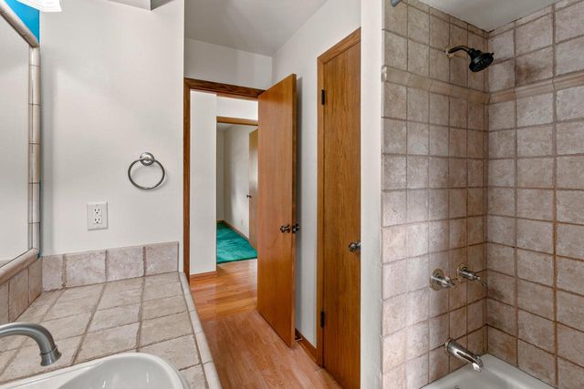 5503 W Silverleaf LANE, Brown Deer, WI 53223
