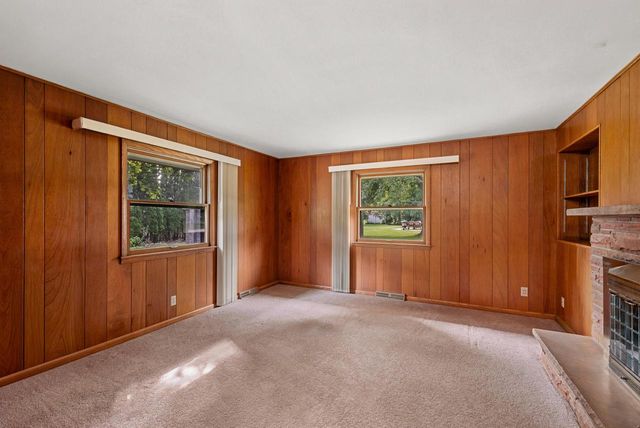 5503 W Silverleaf LANE, Brown Deer, WI 53223
