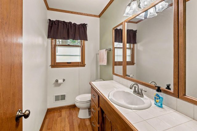 5503 W Silverleaf LANE, Brown Deer, WI 53223