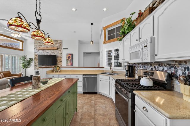 15777 W ROANOKE Avenue, Goodyear, AZ 85395