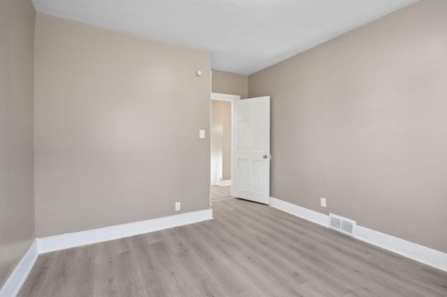 650 Holly Avenue, Saint Paul, MN 55104