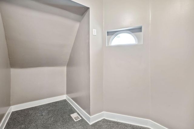 650 Holly Avenue, Saint Paul, MN 55104