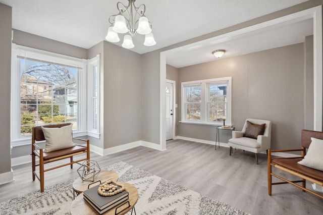 650 Holly Avenue, Saint Paul, MN 55104