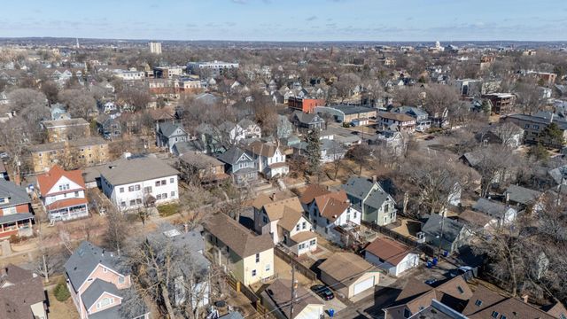 650 Holly Avenue, Saint Paul, MN 55104