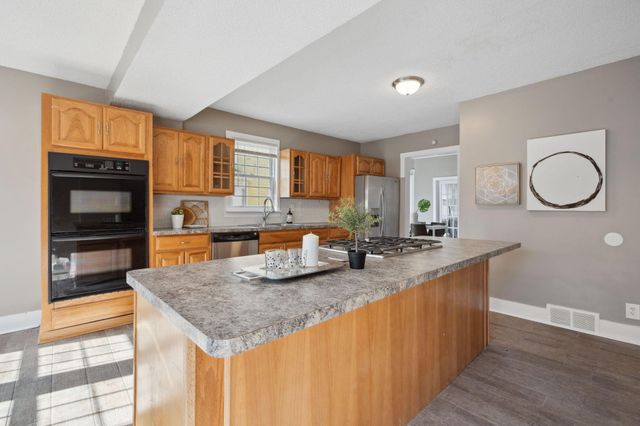 650 Holly Avenue, Saint Paul, MN 55104