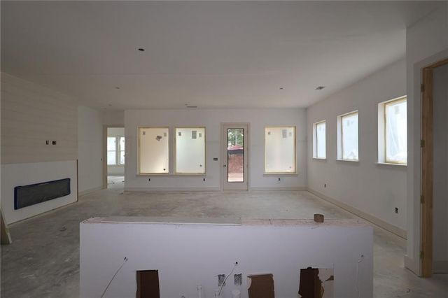 1414 Autumn Lake Drive, Gainesville, GA 30504