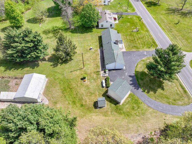 7446 Cement City Road, Brooklyn, MI 49230