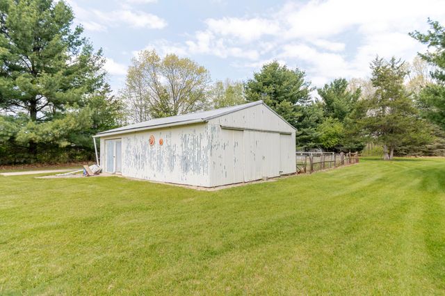 7446 Cement City Road, Brooklyn, MI 49230