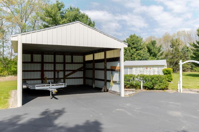 7446 Cement City Road, Brooklyn, MI 49230