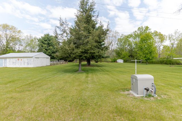7446 Cement City Road, Brooklyn, MI 49230