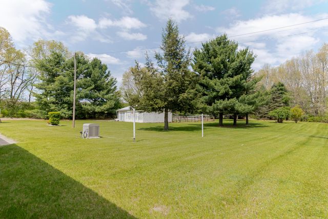 7446 Cement City Road, Brooklyn, MI 49230