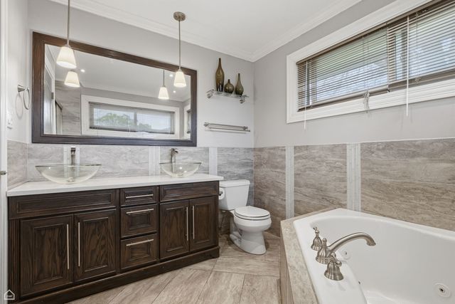 7301 Davis Street, Morton Grove, IL 60053